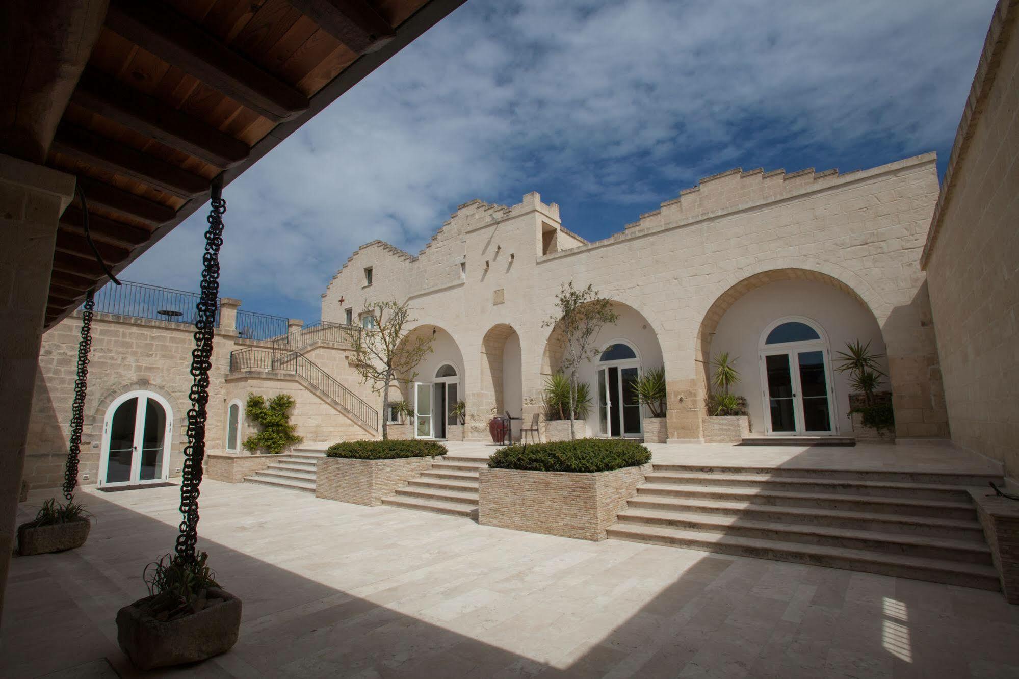 Tenuta Danesi - Camere - Appartamenti - Bubble Room Matera Exterior photo